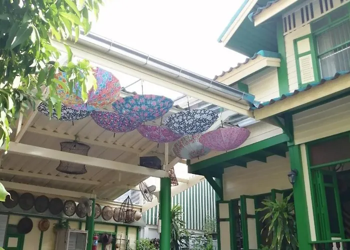 Baan Tepa Boutique House Bed & Breakfast Bangkok