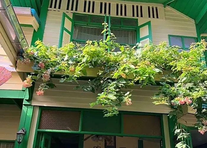 Bed & Breakfast Baan Tepa Boutique House Bangkok