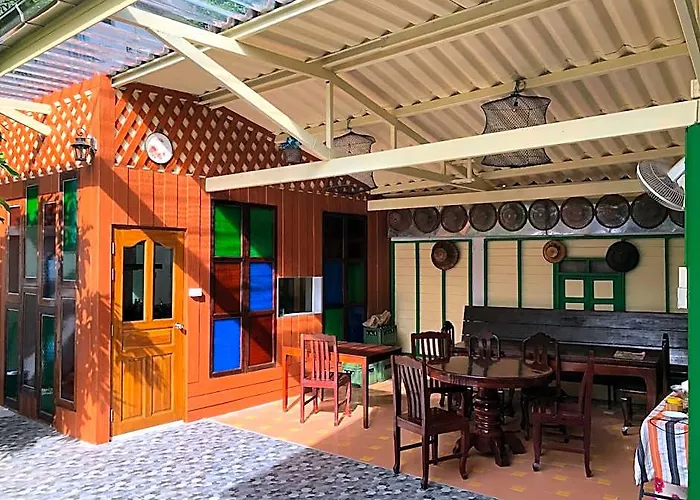 Bed & Breakfast Baan Tepa Boutique House 2*